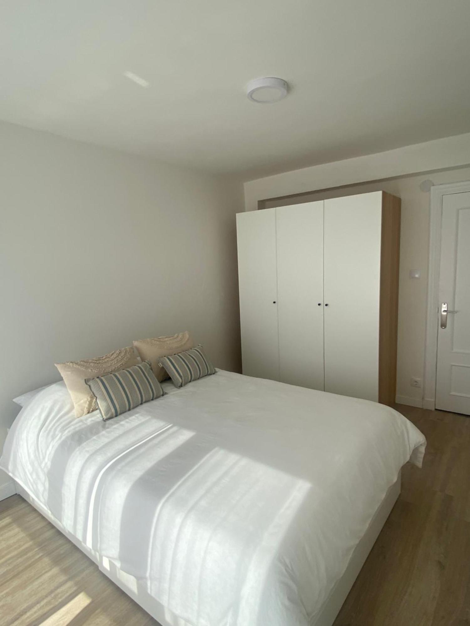 Apartamento Nuevo Zona General Davila Cerca De Las Playas De サンタンデール エクステリア 写真